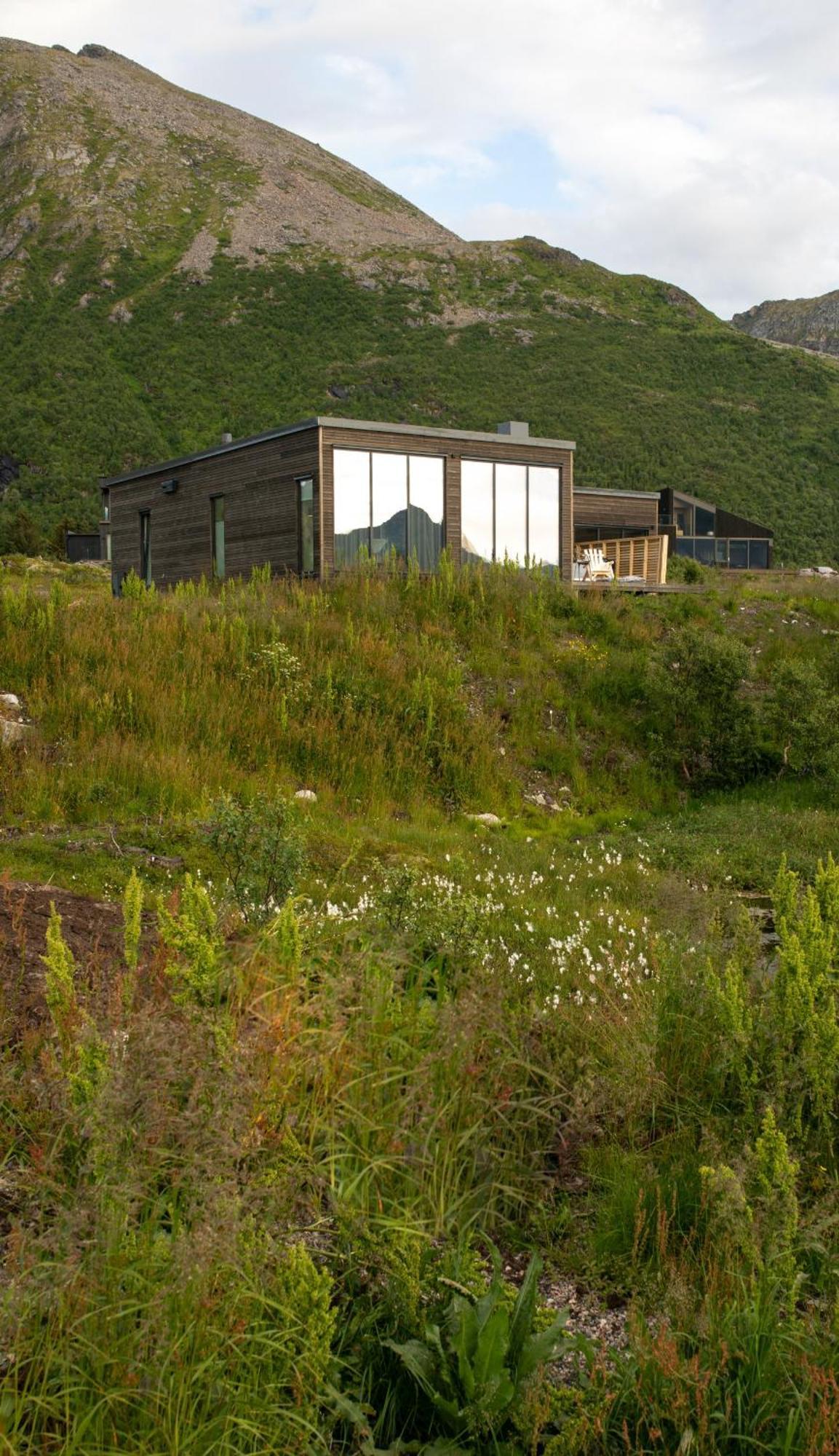 Luksushytte Med Jacuzzi, Summer&Winter Retreat Lyngværet Exterior foto